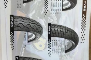 Kedai tayar di Bemban, Malaysia