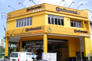 Kedai tayar di Kuala Lumpur, Malaysia